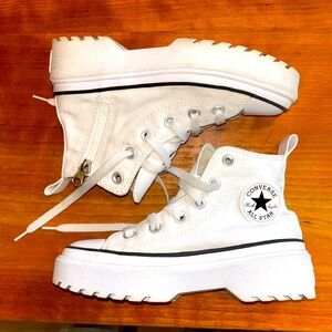 🆕 Converse Sneakers